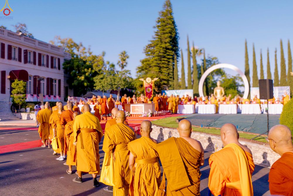 ภาพ No.332903:วันอาทิตย์ที่ 31 พฤษภาคม พ.ศ. 2569 วันวิสาขบูชา ณ วัดพระธรรมกายแคลิฟอร์เนีย  ประเทศสหรัฐอเมริกา