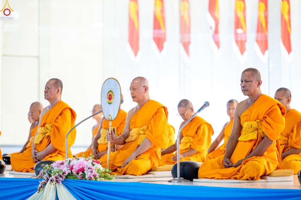 ภาพ No.337572:วันอาทิตย์ต้นเดือน 5 กรกฎาคม พ.ศ.2569 พิธีตักบาตรข้าวสารอาหารแห้ง  ณ บ้านแก้วเรือนทองคุณยายฯ วัดพระธรรมกาย