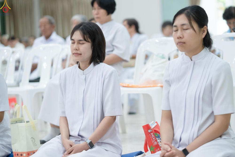 ภาพ No.331356:วันที่ 31 พฤษภาคม พ.ศ.2569 พิธีทอดผ้าป่าและตอกเสาเข็มมงคลต้นแรก องค์พระเจดีย์เพื่อสร้างสันติภาพโลก  ณ ธุดงคสถานพัฒนานิคม จังหวัดลพบุรี