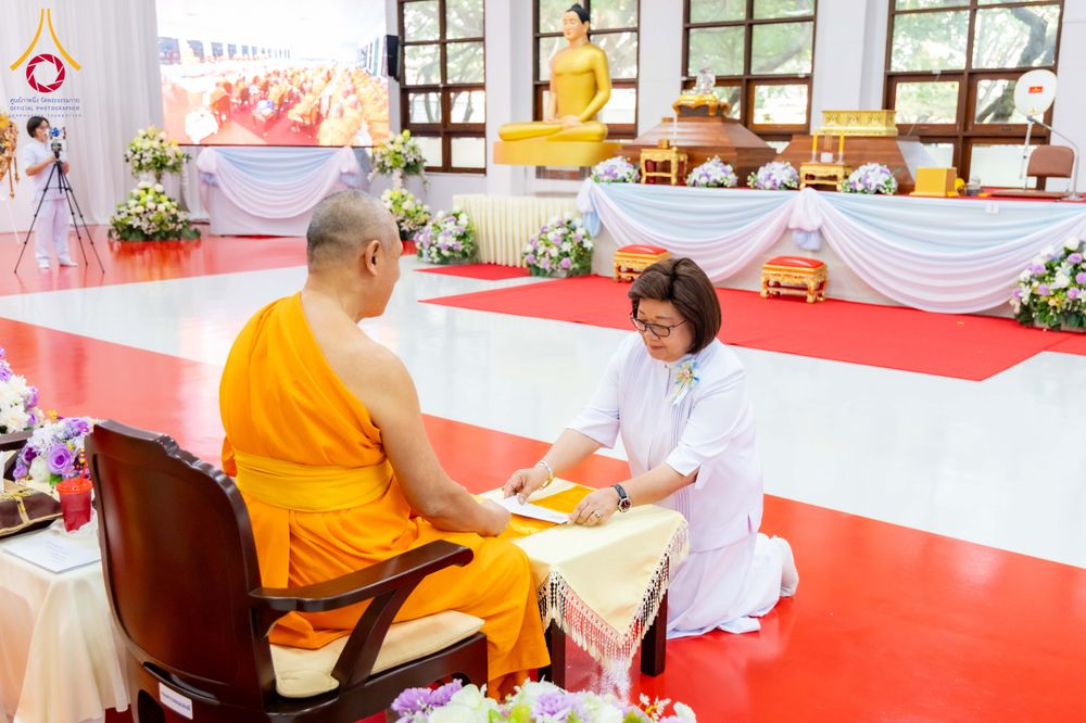 ภาพ No.316186:วันเสาร์ที่ 28 มีนาคม พ.ศ. 2569 พิธีบำเพ็ญกุศล คุณพ่อณรงค์ จินตมากุล  สิริอายุ 99 ปี 11 เดือน โยมบิดา พระครูปลัดรัตนวีรวัฒน์ (รังสฤษดิ์ อิทฺธิจินตโก) ที่ปรึกษาเจ้าคณะจังหวัดปทุมธานี เจ้าอาวาสวัดพระธรรมกาย  ณ ห้องปลูกศรัทธา 2 วัดพระธรรมกาย ปทุมธานี