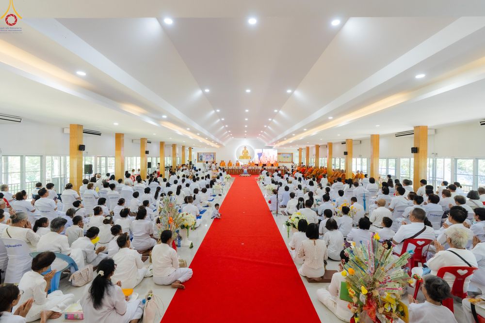 ภาพ No.331655:วันพุธที่ ๓ มิถุนายน พ.ศ.๒๕๖๙ พิธีทอดผ้าป่า ปฏิบัติธรรมกลั่นแผ่นดิน พิธีโปรยรัตนชาติ  และ พิธีตอกเสาเข็ม มงคลต้นแรก สถาปนา "องค์พระเจดีย์เพื่อสร้างสันติภาพโลก"  องค์แรก ครั้งแรกของลำปาง ประตูสู่ภาคเหนือ  ณ ศูนย์ปฏิบัติธรรมเถินเทิดธรรม อ.เถิน จ.ลำปาง