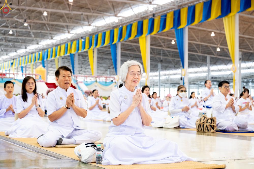 ภาพ No.342743:วันอาทิตย์ที่ 9 สิงหาคม พ.ศ.2569 พิธีจุดเทียนใจ ไฟนิรันดร์ อนันตชัย ณ รัตนบัลลังก์ วัดพระธรรมกาย