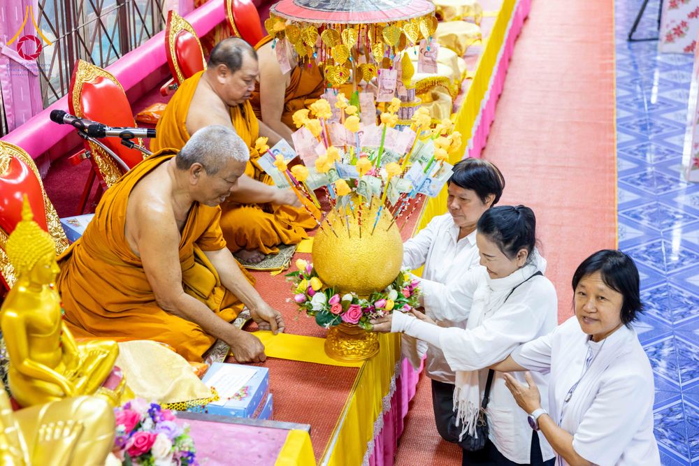 ภาพ No.303745:วันที่ 27 มกราคม พ.ศ. 2569 พิธีทอดผ้าป่าทำนุบำรุงศาสนสถาน ณ วัดตะเคียน อ.บางกรวย จ.นนทบุรี ในโครงการธรรมยาตรา กตัญญูบูชา มหาปูชนียาจารย์ พระมงคลเทพมุนี(สด จนฺทสโร) พระผู้ปราบมาร อนุสรณ์สถาน 7 แห่ง ปีที่ 14