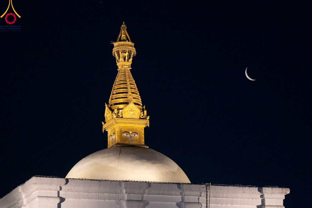 ภาพ No.314045:วันจันทร์ที่ 16 มีนาคม พ.ศ. 2569 พิธีเวียนเทียนประทักษิณ และพิธีบรรพชาสามเณร 500 รูป ณ วิหารมายาเทวี ประเทศเนปาล