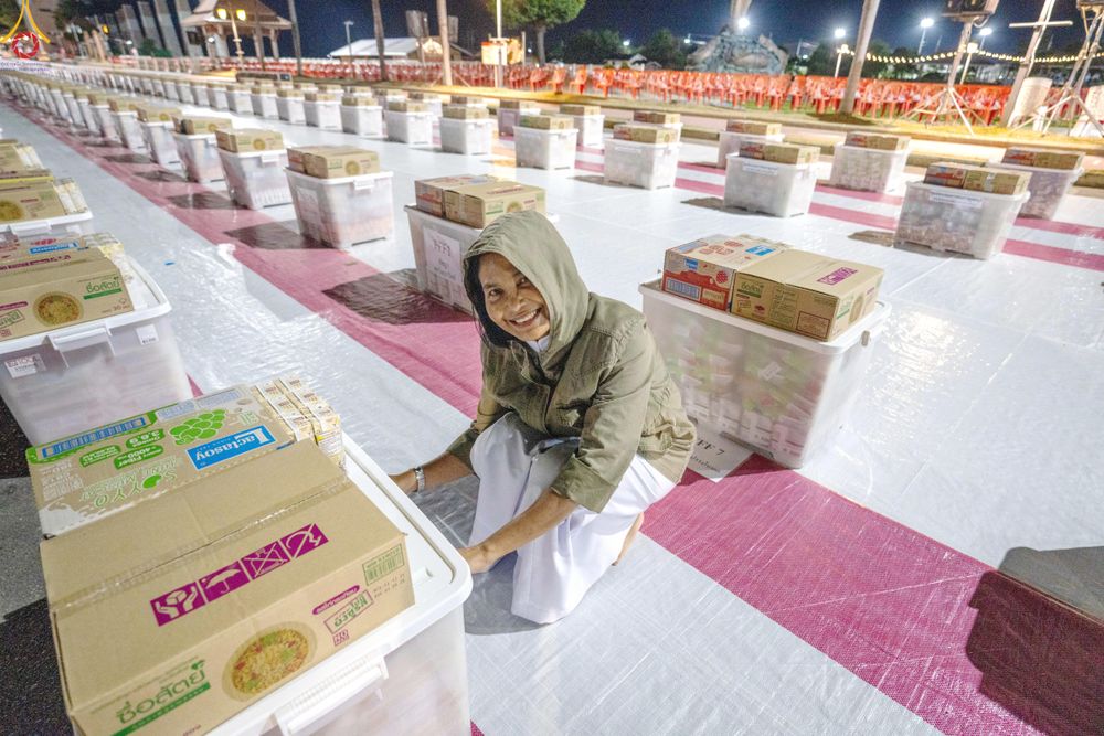 ภาพ No.282456:วันที่ 19 -20 ธันวาคม พ.ศ.2568 เบื้องหลังความสำเร็จ ของการจัดงานตักบาตร พระ 10,000 รูป Skywalk กาญจนบุรี