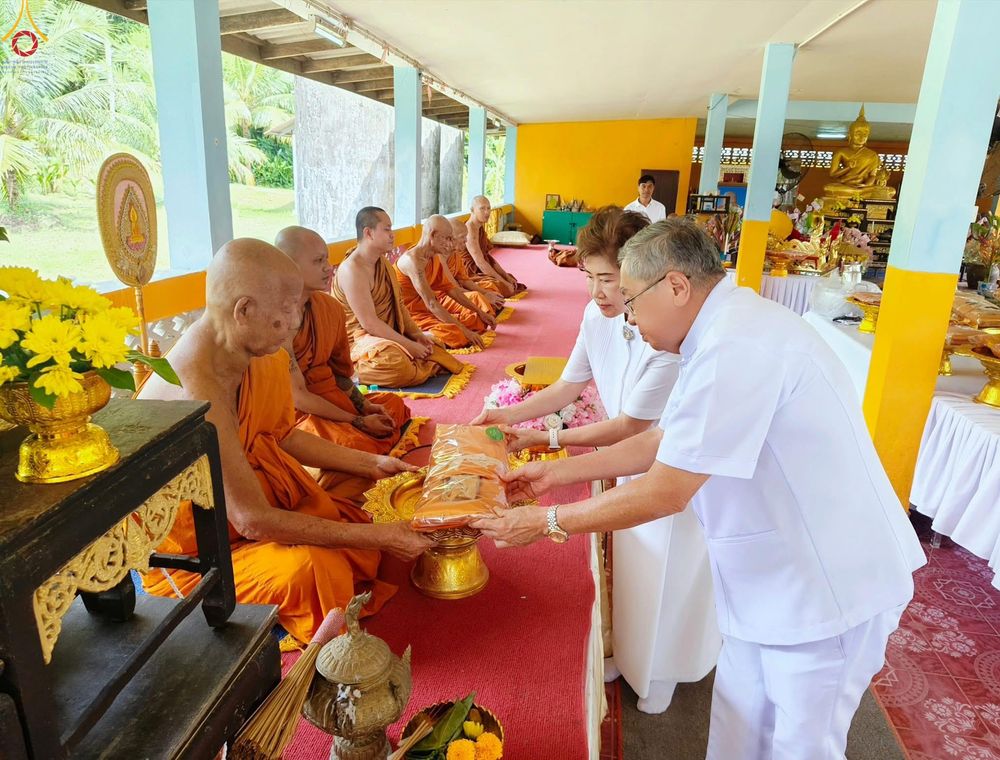 ภาพ No.281803:วันที่ 5 พฤศจิกายน พ.ศ. 2568 พิธีทอดกฐินสามัคคีทั่วไทย 30,000 วัด  โดยคณะศิษยานุศิษย์ บูชาธรรม 81 ปี  หลวงพ่อธัมมชโย ณ วัดควนขัน อ.รัตภูมิ จ.สงขลา