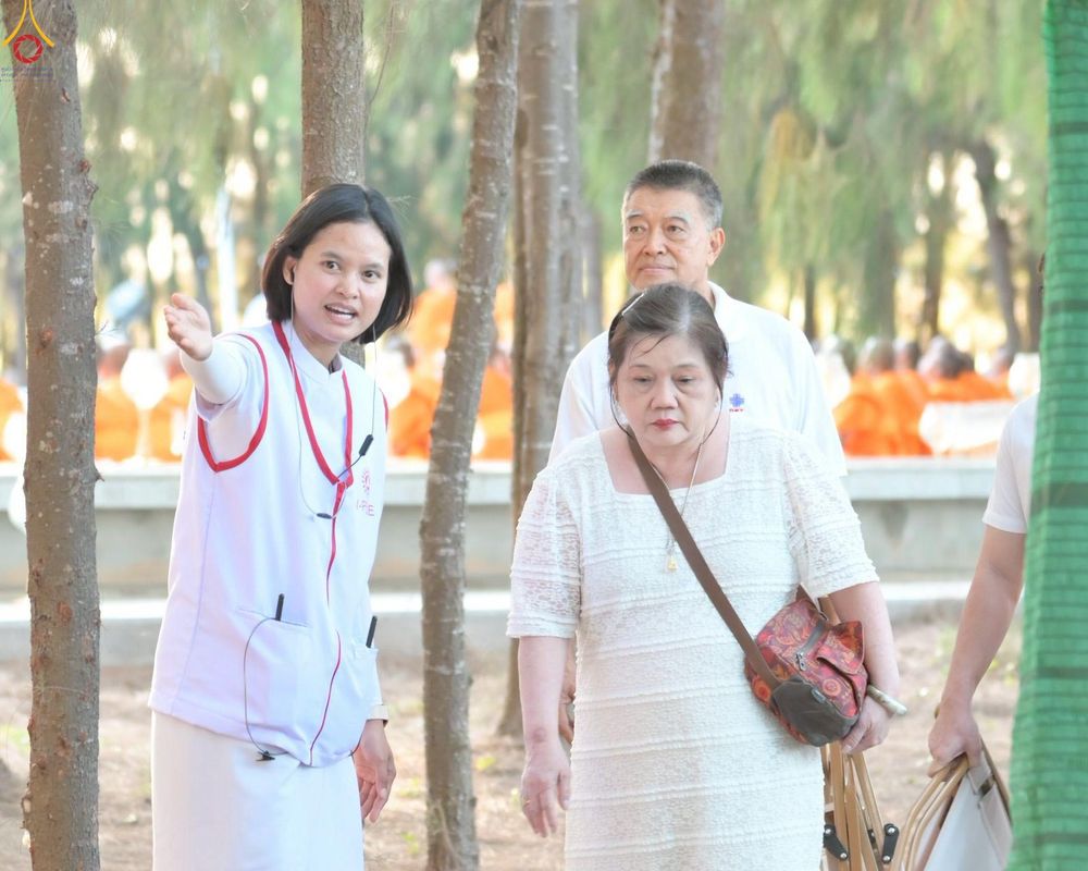 ภาพ No.301426:ภาพเบื้องหลังอาสาสมัครรวมใจ ชุดที่ 4 ในโครงการธรรมยาตรา กตัญญูบูชา มหาปูชนียาจารย์ พระมงคลเทพมุนี(สด จนฺทสโร) พระผู้ปราบมาร อนุสรณ์สถาน 7 แห่ง ปีที่ 14