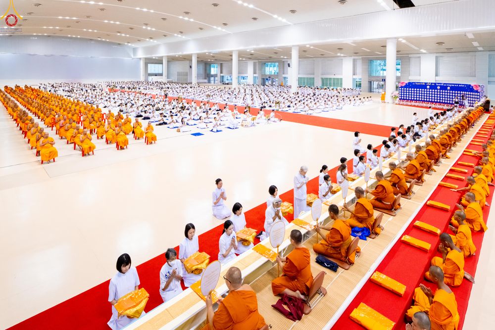 ภาพ No.339658:วันที่ 18 กรกฎาคม พ.ศ.2569 วันมหารำลึก ครั้งที่ 36 ณ ห้องแก้วสารพัดนึก 1 วัดพระธรรมกาย