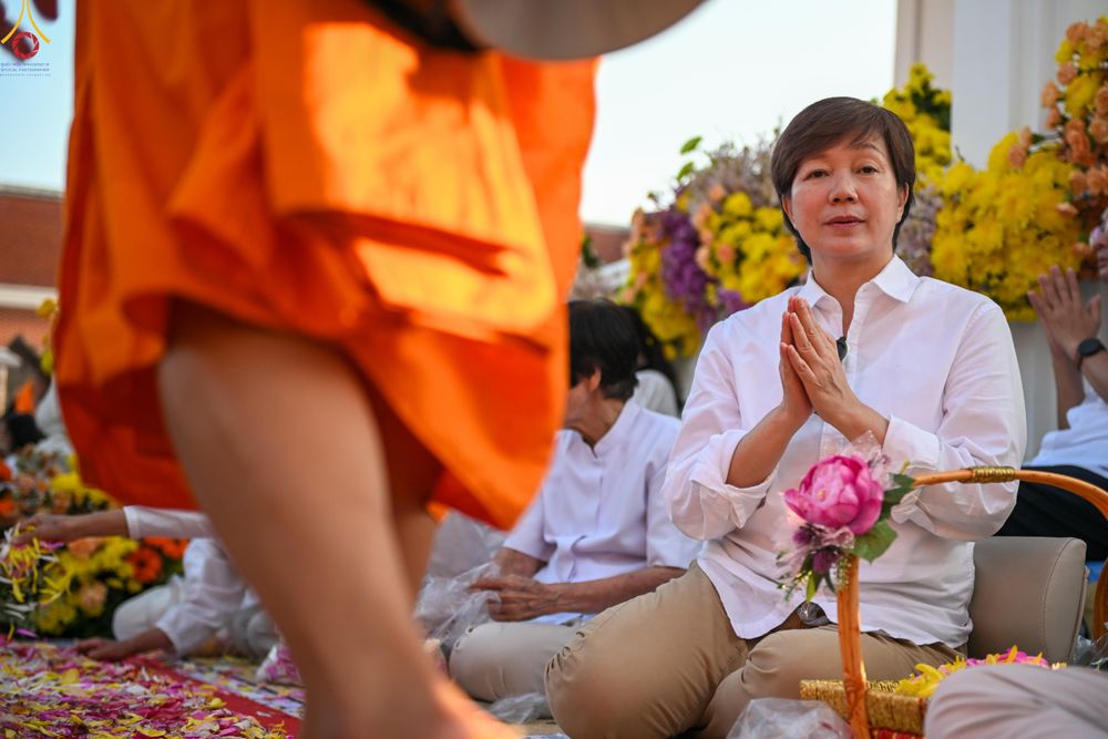 ภาพ No.295273:วันที่ 16 มกราคม พ.ศ. 2569 พิธีต้อนรับพระธรรมยาตรา อนุสรณ์สถานลำดับที่ 4 (ภาพชุดที่ 2) สถานที่เกิดด้วยกายธรรม ณ วัดโบสถ์บน ต.บางคูเวียง จ.นนทบุรี ในโครงการธรรมยาตรา กตัญญูบูชา มหาปูชนียาจารย์ พระมงคลเทพมุนี(สด จนฺทสโร) พระผู้ปราบมาร อนุสรณ์สถาน 7 แห่ง ปี