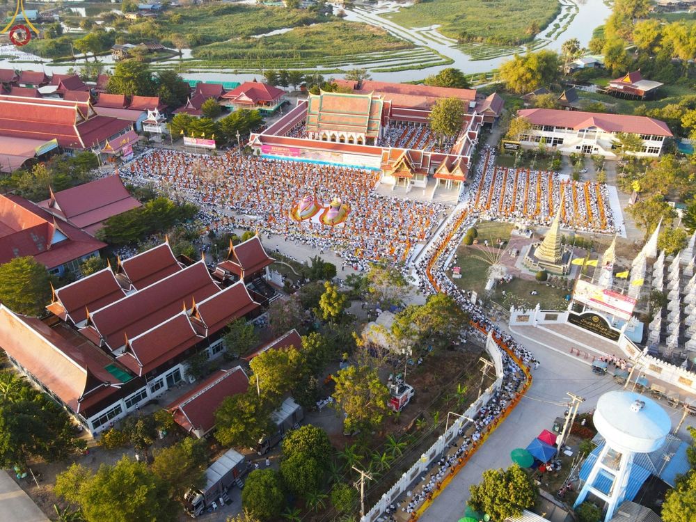 ภาพ No.70793:พิธีต้อนรับพระธรรมยาตรา ในโครงการธรรมยาตรากตัญญูบูชา มหาปูชนียาจารย์ พระมงคลเทพมุนี(สด จนฺทสโร) พระผู้ปราบมาร อนุสรณ์สถาน 7 แห่ง ปีที่ 11 วันที่ 14 มกราคม พ.ศ. 2566 ณ อนุสรณ์สถานลำดับที่ 3 สถานที่เกิดในเพศสมณะ วัดสองพี่น้อง อ.สองพี่น้อง จ.สุพรรณบุรี