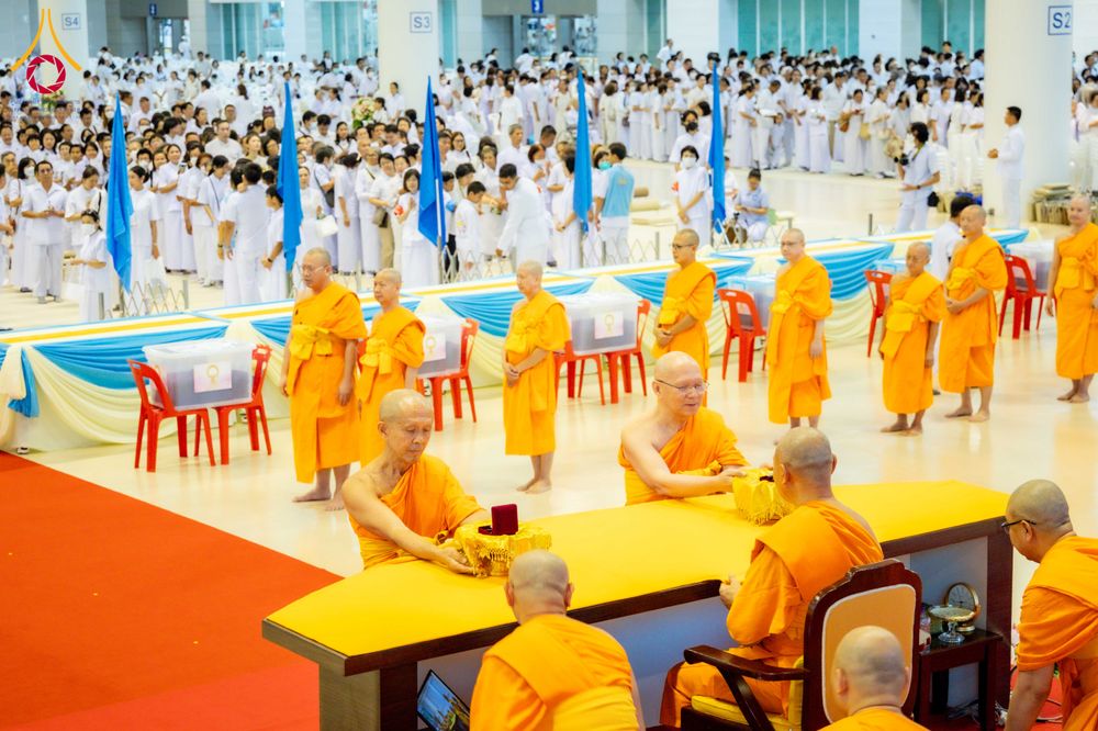 ภาพ No.308566:วันที่ 1 กุมภาพันธ์ พ.ศ. 2569 สัมมนาพิเศษ พิธีมอบพระราชเหล็ก ณ ห้องแก้วสารพัดนึก1 วัดพระธรรมกาย จ.ปทุมธานี