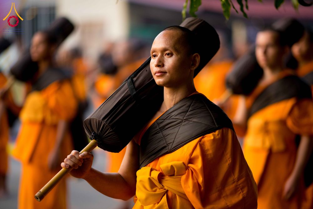 ภาพ No.297348:วันที่ 15 มกราคม พ.ศ.2569 พระธรรมยาตราปฏิบัติธรรมและถ่ายภาพหมู่ประวัติศาสตร์ อนุสรณ์สถานลำดับที่ 4 สถานที่เกิดด้วยกายธรรม  ณ วัดโบสถ์บน ต.บางคูเวียง จ.นนทบุรี ในโครงการธรรมยาตรา กตัญญูบูชา มหาปูชนียาจารย์ พระมงคลเทพมุนี(สด จนฺทสโร) พระผู้ปราบมาร อนุสรณ์ส