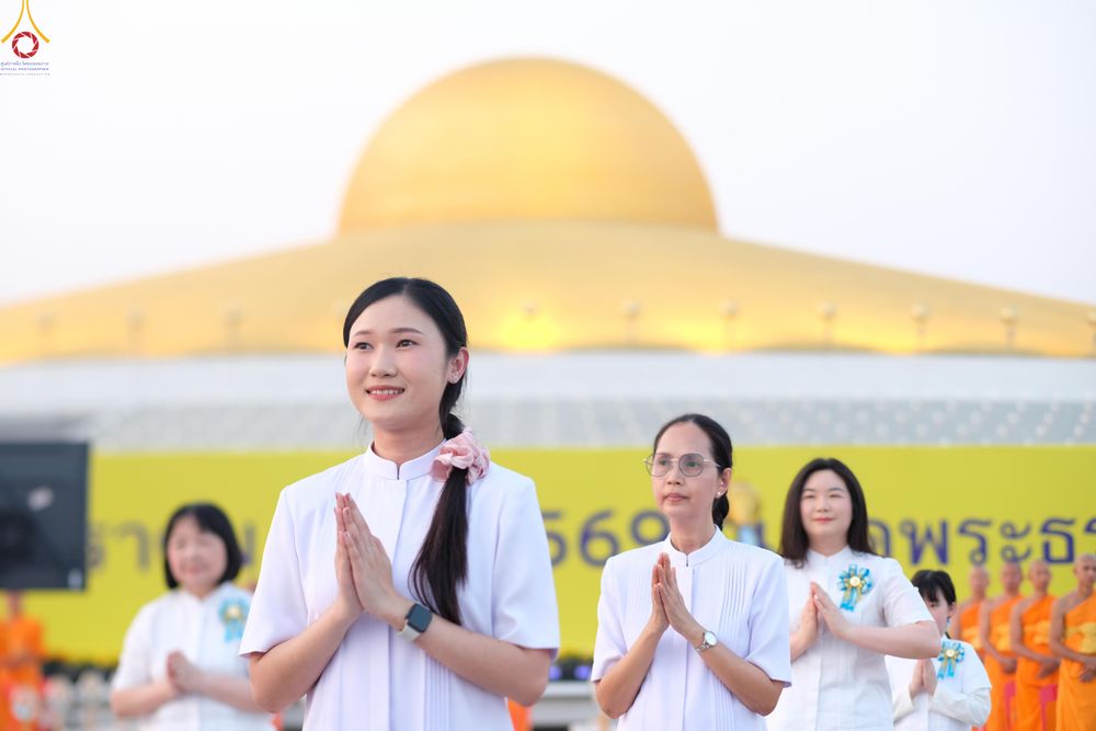 ภาพ No.307805:วันที่ 31 มกราคม พ.ศ. 2569 พิธีจุดประทีปธรรมถวายเป็นพุทธบูชา  และบูชาธรรมมหาปูชนียาจารย์ (ภาพชุดที่ 2) ณ วัดพระธรรมกาย ปทุมธานี ในโครงการธรรมยาตรา กตัญญูบูชา มหาปูชนียาจารย์ พระมงคลเทพมุนี(สด จนฺทสโร) พระผู้ปราบมาร อนุสรณ์สถาน 7 แห่ง ปีที่ 14