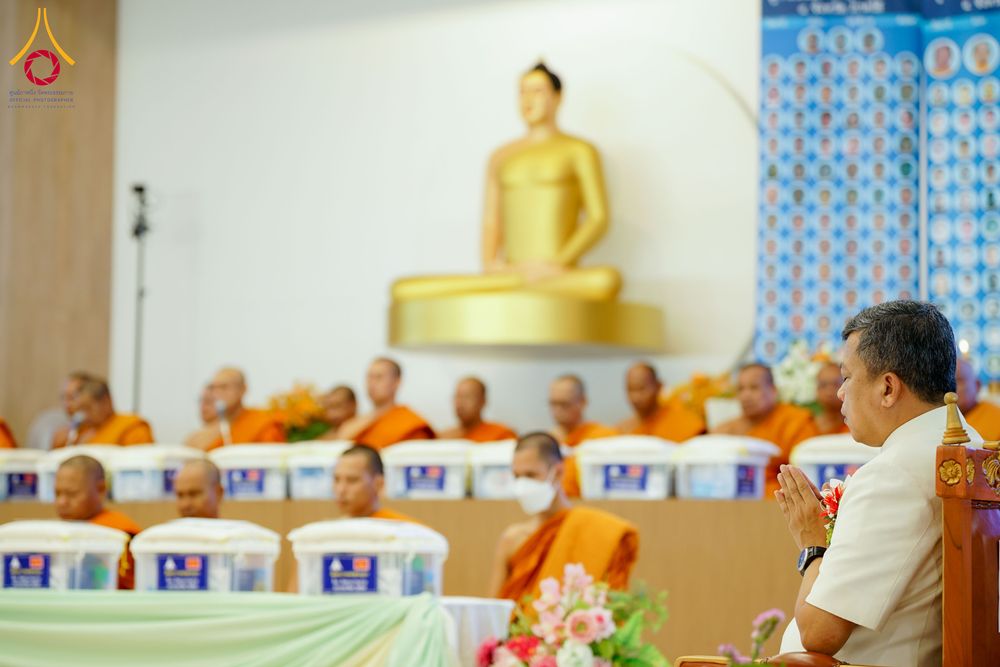 ภาพ No.313758:วันเสาร์ที่ 14 มีนาคม พ.ศ. 2569 พิธีตักบาตรแด่คณะสงฆ์ 323 วัด 4 จังหวัดชายแดนภาคใต้ พิธีถวายสังฆทานแด่คณะสงฆ์ 323 วัด ปีที่ 22 ครั้งที่ 183 พิธีมอบกองทุนหนุนแรงใจช่วยครูใต้ ปีที่ 19 ครั้งที่ 146 และพิธีทำบุญอุทิศส่วนกุศลให้ผู้วายชนม์ ณ ศูนย์ปฏิบัติธรรมภา