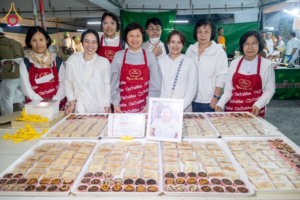 ภาพ No.292250:วันที่ 11 มกราคม พ.ศ. 2569 พิธีถวายภัตตาหารเป็นสังฆทาน แด่พระธรรมยาตรา ในโครงการธรรมยาตรา กตัญญูบูชา มหาปูชนียาจารย์ พระมงคลเทพมุนี(สด จนฺทสโร) พระผู้ปราบมาร อนุสรณ์สถาน 7 แห่ง ปีที่ 14 ณ  อนุสรณ์สถานลำดับที่ 2  สถานที่ตั้งมโนปณิธานบวชตลอดชีวิต อนุสรณ์สถ