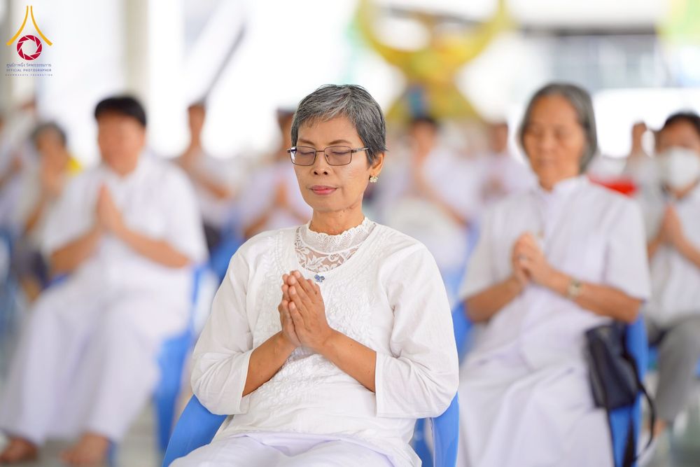 ภาพ No.268332:วันที่ 8 พฤศจิกายน พ.ศ. 2568 พิธีถวายภัตตาหารเมนูสวรรค์ เพื่อการบรรลุธรรม ณ หอฉันคุณยายอาจารย์ฯ วัดพระธรรมกาย