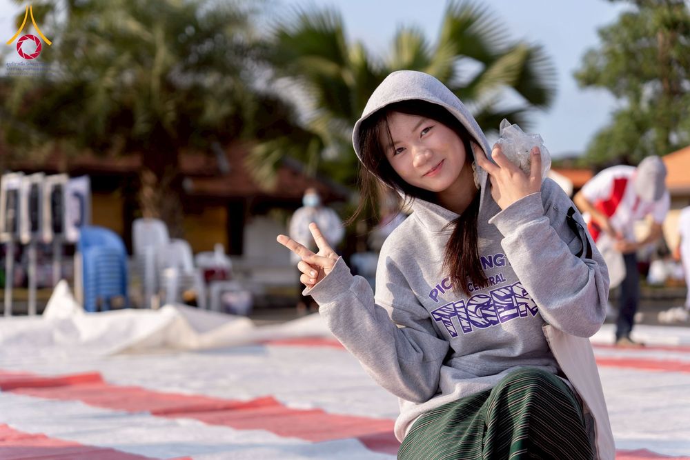 ภาพ No.276941:วันเสาร์ที่ 6 ธันวาคม พ.ศ. 2568 พิธีตักบาตรพระ 1,000 รูป อุทิศถวายพระราชกุศลสมเด็จพระนางเจ้าสิริกิติ์ พระบรมราชินีนาถ พระบรมราชชนนี พันปีหลวง และ ทำบุญเมืองลำปาง ครบรอบ 1,345 ปี ณ ลานพระบรมราชานุสาวรีย์สมเด็จพระนเรศวรมหาราชนครลำปาง อ.เกาะคา จ.ลำปาง