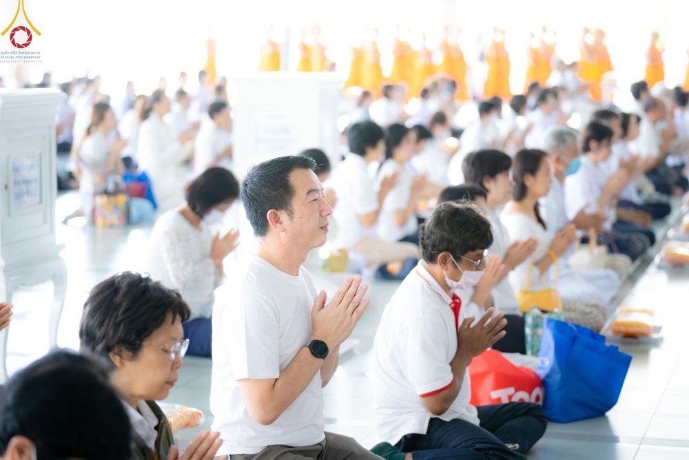 ภาพ No.143101:พิธีบุพเปตพลี ครั้งที่ 153 ร่วมอุทิศบุญแด่หมู่ญาติที่ล่วงลับไปแล้ว และสืบทอดอายุพระพุทธศาสนา ในวันศุกร์ที่ 5 กรกฏาคม พ.ศ.2567 (วันพระแรม 14 ค่ำ เดือน 7) ณ หอฉันคุณยายอาจารย์ฯ วัดพระธรรมกาย
