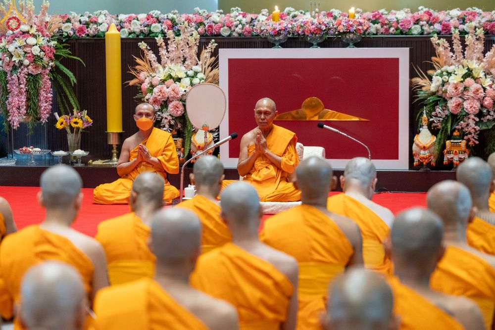 ภาพ No.84235:พิธีขอบรรพชา , พิธีขอสรณคมน์และศีล ,  พิธีรับบาตร , พิธีอุปสมบท ในโครงการบรรพชาอุปสมบทหมู่ธรรมทายาทรุ่นเข้าพรรษา และโครงการบรรพชาสามเณรโรงเรียนนานาชาติ รุ่นที่ 12 ณ โบสถ์พระไตรปิฎก วัดพระธรรมกาย วันที่ 22 กรกฎาคม พ.ศ. 2566