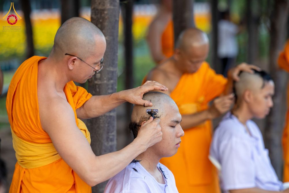 ภาพ No.135332:พิธีปลงผม ธรรมทายาท ระดับอุดมศึกษา รุ่นที่ 51 ภาคฤดูร้อน ณ วัดพระธรรมกาย จ.ปทุมธานี วันเสาร์ที่ 6 เมษายน พ.ศ. 2567