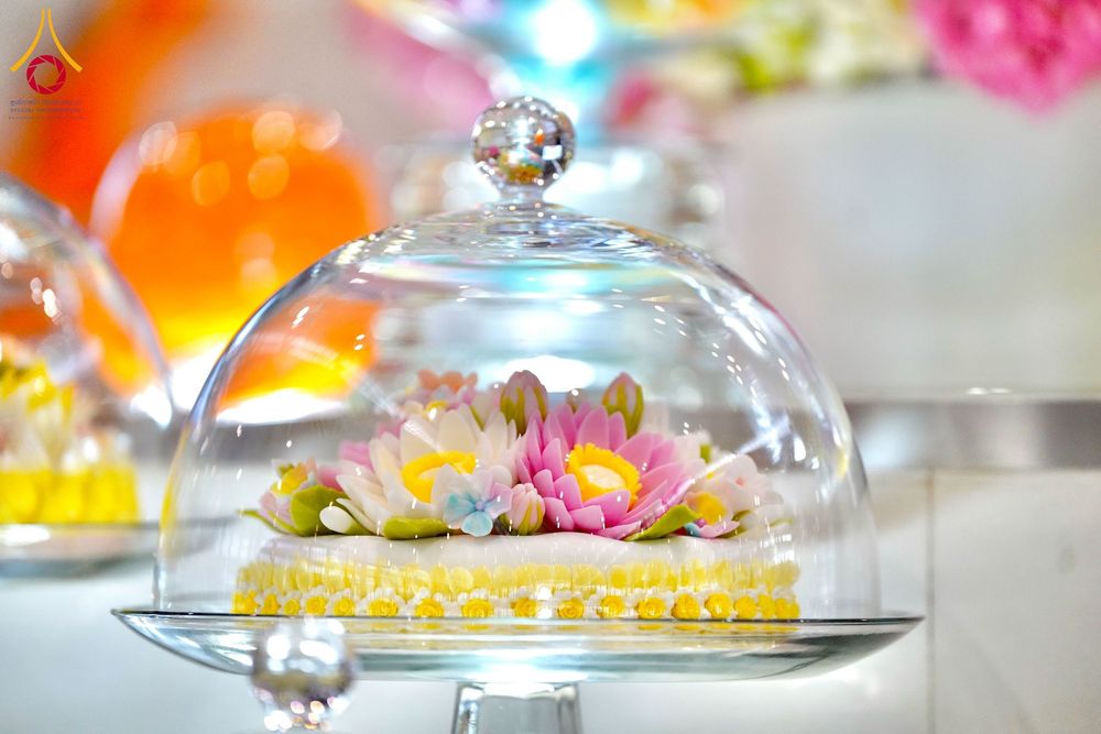 ภาพ No.258154:วันอาทิตย์ที่ 5 ตุลาคม พ.ศ. 2568 พิธีบูชาข้าวพระ ณ สภาธรรมกายสากล วัดพระธรรมกาย