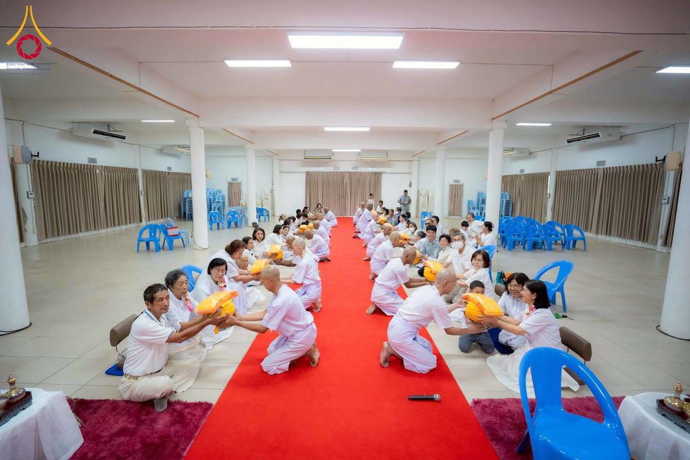 ภาพ No.278269:วันศุกร์ที่ 5 ธันวาคม พ.ศ. 2568 (วันพ่อแห่งชาติ) พิธีบรรพชาอุปสมบทหมู่ธรรมทายาท จำนวน 16 รูป โครงการบรรพชาอุปสมบทหมู่ รุ่นบูชาธรรมมหาปูชนียาจารย์ ประจำปี 2568  ณ ศูนย์ปฏิบัติธรรมและอบรมเยาวชนพระนครศรีอยุธยา จ.พระนครศรีอยุธยา