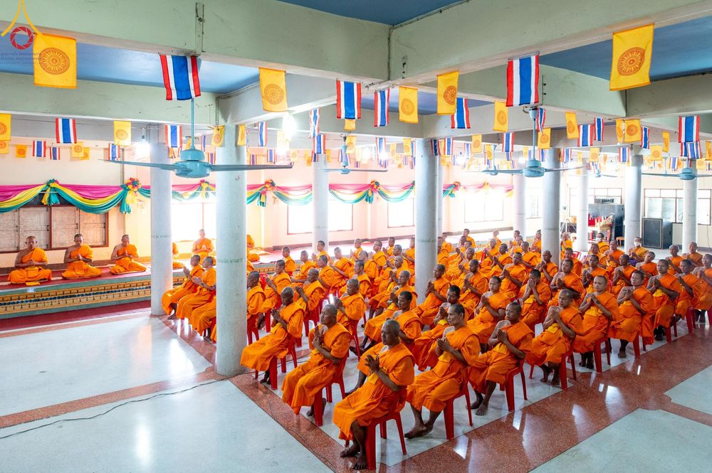 ภาพ No.189745:พิธีทอดผ้าป่าทำนุบำรุงศาสนสถาน ในโครงการธรรมยาตรา กตัญญูบูชา มหาปูชนียาจารย์ พระมงคลเทพมุนี(สด จนฺทสโร) พระผู้ปราบมาร อนุสรณ์สถาน 7 แห่ง ปีที่ 13 ณ วัดใหม่พิบูลย์ผล ต.บางเลน อ.สองพี่น้อง จ.สุพรรณบุรี วันที่ 5 มกราคม พ.ศ. 2568
