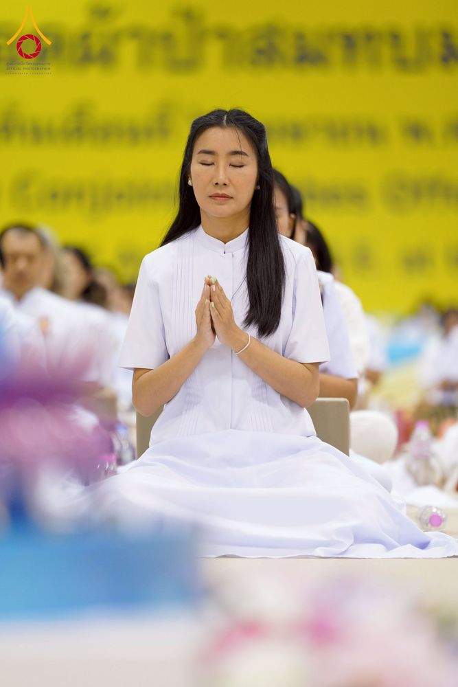 ภาพ No.215327:วันอาทิตย์ต้นเดือนที่ 6 เมษายน พ.ศ. 2568 พิธีบูชาข้าวพระ สภาธรรมกายสากล วัดพระธรรมกาย
