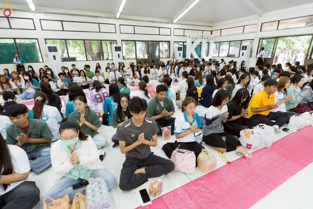 ภาพ No.243085:วันพฤหัสบดีที่ 4 กันยายน พ.ศ. 2568 เวลา 07.00-08.15 น. มหาวิทยาลัยเกษตรศาสตร์ กำแพงแสน ร่วมทำบุญตักบาตร Freshy KU85 พระสงฆ์ 85 รูป