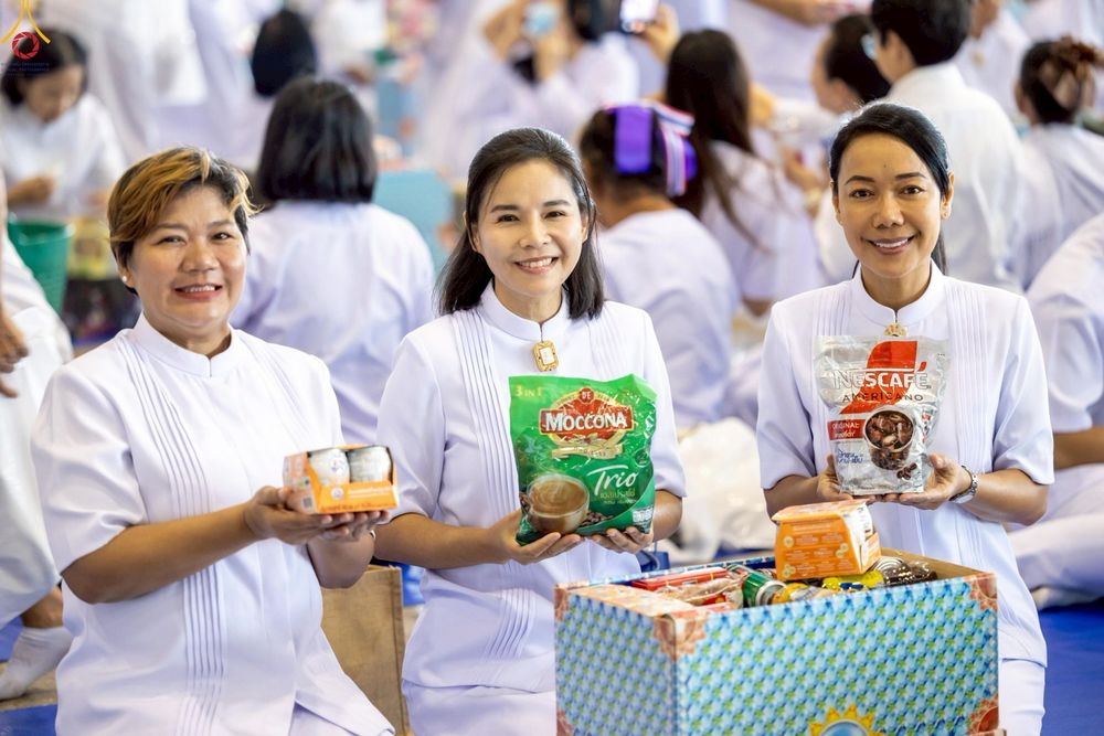 ภาพ No.263910:วันอาทิตย์ที่ 2 พฤศจิกายน พ.ศ. 2568 พิธีตักบาตรอาทิตย์ต้นเดือน ณ บ้านแก้วเรือนทองคุณยายฯ วัดพระธรรมกาย