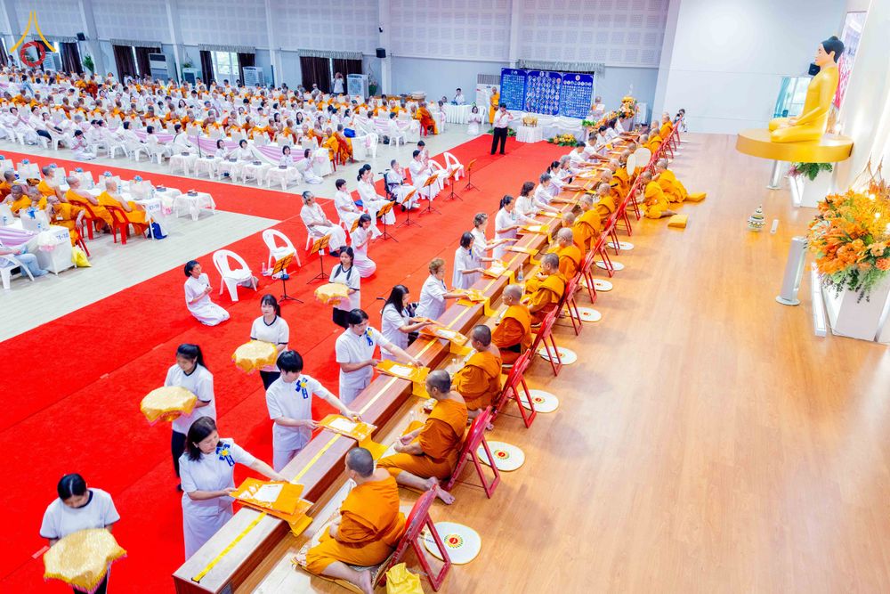 ภาพ No.342696:วันเสาร์ที่ 8 สิงหาคม พ.ศ. 2569  พิธีทักษิณานุปทาน แด่บรรพชนตระกูลผ่องสวัสดิ์และหมู่ญาติที่ล่วงลับไปแล้ว ครั้งที่ 21 ณ พระมหาเจดีย์ทัตตชีโว ศูนย์อบรมเยาวชนกาญจนบุรี