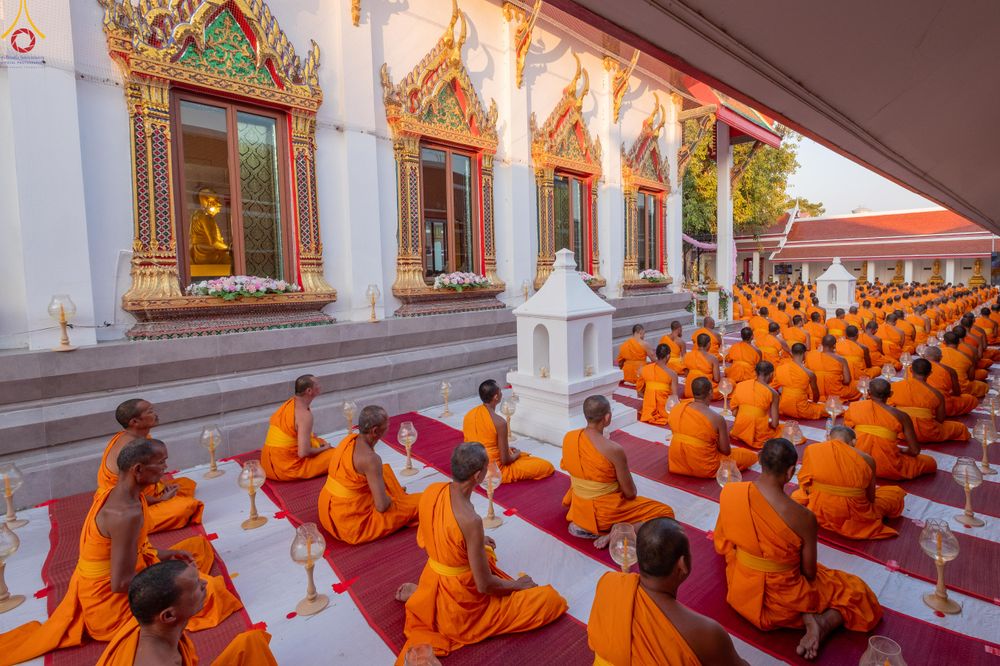 ภาพ No.293893:วันที่ 14 มกราคม พ.ศ. 2569 พิธีจุดประทีปถวายเป็นพุทธบูชา และบูชาธรรมมหาปูชนียาจารย์  ณ วัดสองพี่น้อง ต.ต้นตาล อ.สองพี่น้อง จ.สุพรรณบุรี ในโครงการธรรมยาตรา กตัญญูบูชา มหาปูชนียาจารย์ พระมงคลเทพมุนี(สด จนฺทสโร) พระผู้ปราบมาร อนุสรณ์สถาน 7 แห่ง ปีที่ 14