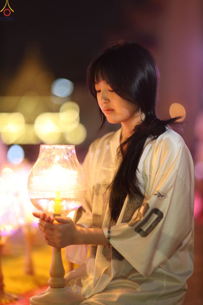 ภาพ No.297189:วันที่ 17 มกราคม พ.ศ. 2569 พิธีจุดประทีปถวายเป็นพุทธบูชา และบูชาธรรมมหาปูชนียาจารย์ (ภาพชุดที่ 2) ณ วัดโบสถ์บน ต.บางคูเวียง จ.นนทบุรี อนุสรณ์สถานลำดับที่ 4 สถานที่เกิดด้วยกายธรรม ในโครงการธรรมยาตรา กตัญญูบูชา มหาปูชนียาจารย์ พระมงคลเทพมุนี(สด จนฺทสโร) พร