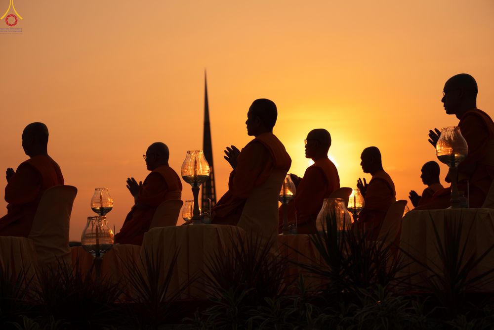 ภาพ No.307709:วันที่ 31 มกราคม พ.ศ. 2569 พิธีจุดประทีปธรรมถวายเป็นพุทธบูชา  และบูชาธรรมมหาปูชนียาจารย์ (ภาพชุดที่ 2) ณ วัดพระธรรมกาย ปทุมธานี ในโครงการธรรมยาตรา กตัญญูบูชา มหาปูชนียาจารย์ พระมงคลเทพมุนี(สด จนฺทสโร) พระผู้ปราบมาร อนุสรณ์สถาน 7 แห่ง ปีที่ 14