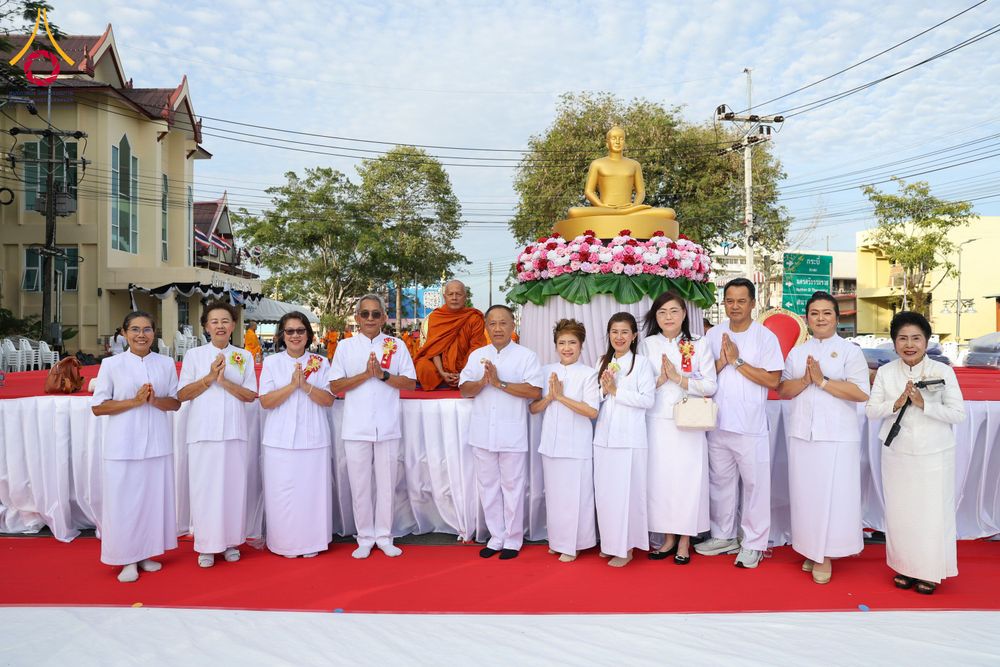 ภาพ No.310362:วันอาทิตย์ที่ 15 กุมภาพันธ์ พ.ศ. 2569 ตักบาตรพระ 1,000 รูป เมืองตรัง ปีที่ 2 ณ ลานพระบรมราชานุสาวรีย์ รัชกาลที่ 5 (หน้าศาลจังหวัดตรัง)อ.เมือง จ.ตรัง