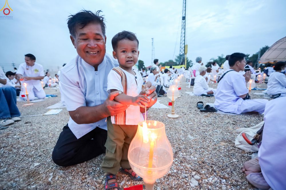 ภาพ No.339489:วันอังคารที่ 14  กรกฎาคม 2569 พิธีทอดผ้าป่าและพิธีตอกเสาเข็มมงคลต้นสุดท้าย องค์พระเจดีย์เพื่อสร้างสันติภาพโลก  ณ ธุดงคสถานพัฒนานิคม อ.พัฒนาพิคม จ.ลพบุรี