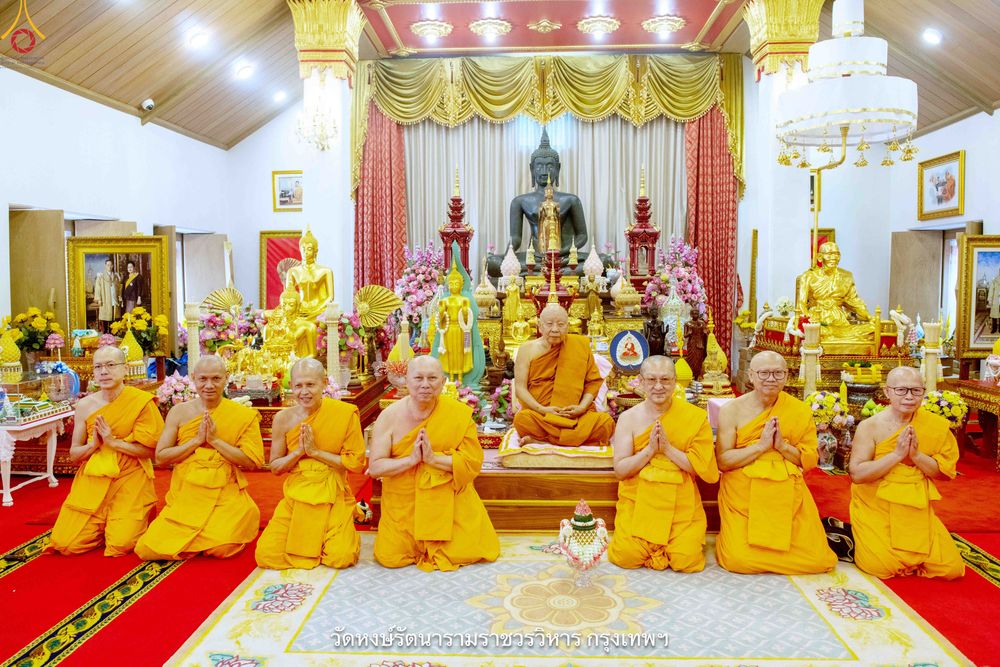 ภาพ No.342133:วันศุกร์ที่ 31 กรกฎาคม พ.ศ.2569 พระภิกษุวัดพระธรรมกาย ทำวัตรพระผู้ใหญ่เนื่องในวันเข้าพรรษา