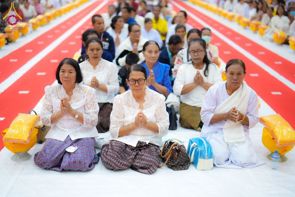 ภาพ No.281149:วันที่ 4 ธันวาคม พ.ศ. 2568 พิธีบรรพชาสามเณร ในโครงการบวชบูชาธรรมมหาปูชนียาจารย์  ณ วัดกลางพระอารามหลวง จังหวัดบุรีรัมย์