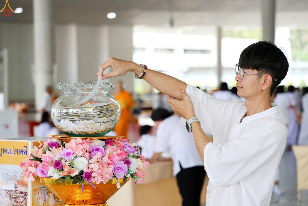 ภาพ No.317565:วันพฤหัสบดีที่ 2 เมษายน พ.ศ.2569 พิธีบุพเปตพลี ครั้งที่ 180 ณ หอฉันคุณยายอาจารย์ฯ วัดพระธรรมกาย