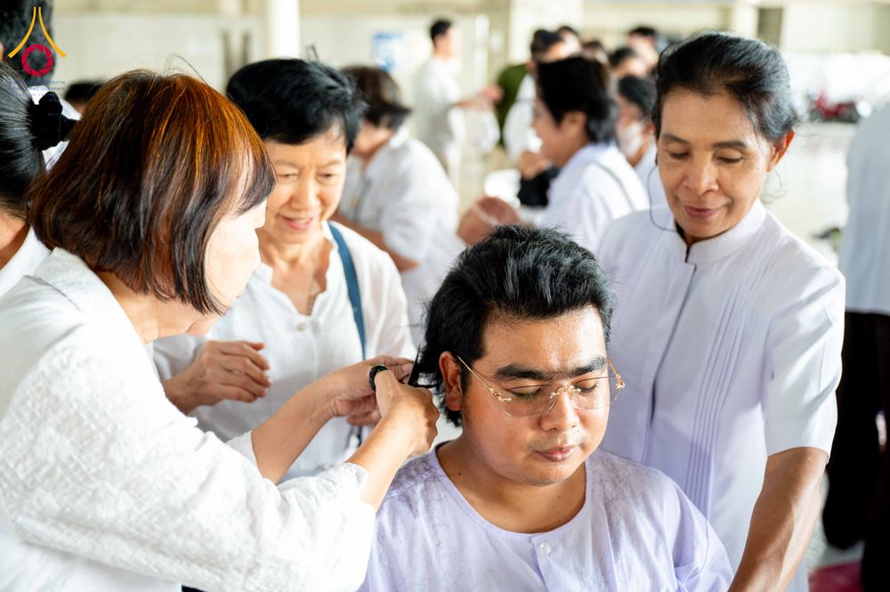 ภาพ No.339780:วันที่ 19 กรกฎาคม พ.ศ.2569 พิธีตัดปอยผม โครงการบวชพระนานาชาติ AEC และ WAB รุ่นที่ 10 THE AEC & INTERNATIONAL ORDINATION PROGRAM ณ มหารัตนวิหารคด 30 วัดพระธรรมกาย ปทุมธานี