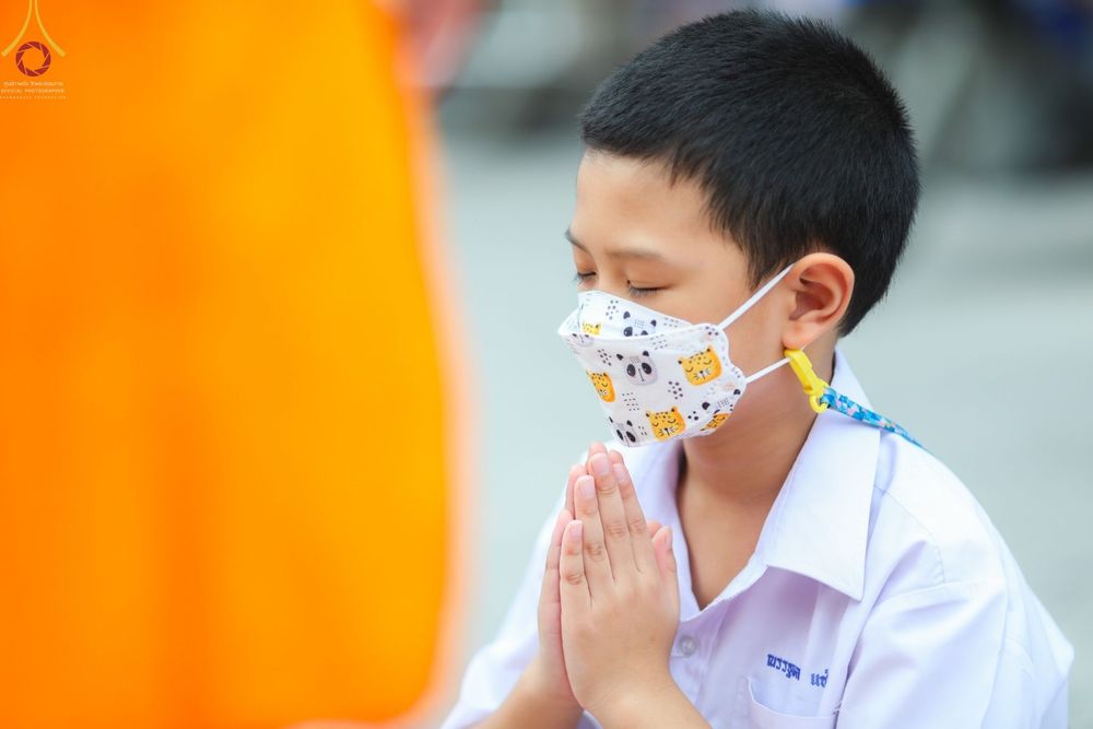 ภาพ No.68924:พิธีต้อนรับพระธรรมยาตรา ในโครงการธรรมยาตรากตัญญูบูชา มหาปูชนียาจารย์ พระมงคลเทพมุนี(สด จนฺทสโร) พระผู้ปราบมาร อนุสรณ์สถาน 7 แห่ง ปีที่ 11 วันที่ 3 มกราคม พ.ศ. 2566 ณ อนุสรณ์สถานมหาวิหารพระมงคลเทพมุนี จ.สุพรรณบุรี