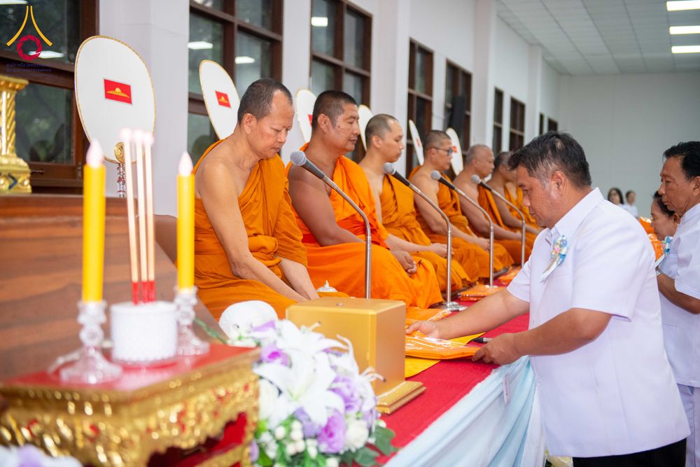 ภาพ No.316131:วันศุกร์ที่ 27 มีนาคม พ.ศ. 2569 พิธีบำเพ็ญกุศล คุณพ่อณรงค์ จินตมากุล  สิริอายุ 99 ปี 11 เดือน โยมบิดา พระครูปลัดรัตนวีรวัฒน์ (รังสฤษดิ์ อิทฺธิจินตโก) ที่ปรึกษาเจ้าคณะจังหวัดปทุมธานี เจ้าอาวาสวัดพระธรรมกาย  ณ ห้องปลูกศรัทธา 2 วัดพระธรรมกาย ปทุมธานี