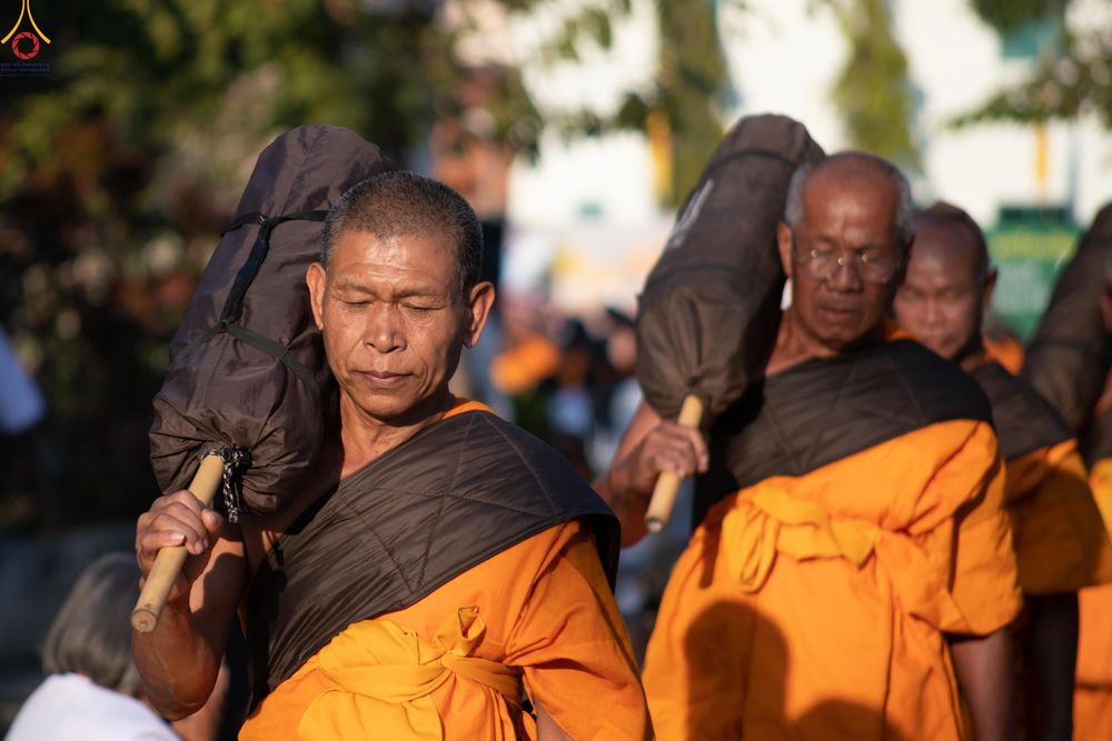 ภาพ No.295349:วันที่ 16 มกราคม พ.ศ. 2569 พิธีต้อนรับพระธรรมยาตรา อนุสรณ์สถานลำดับที่ 4 (ภาพชุดที่ 2) สถานที่เกิดด้วยกายธรรม ณ วัดโบสถ์บน ต.บางคูเวียง จ.นนทบุรี ในโครงการธรรมยาตรา กตัญญูบูชา มหาปูชนียาจารย์ พระมงคลเทพมุนี(สด จนฺทสโร) พระผู้ปราบมาร อนุสรณ์สถาน 7 แห่ง ปี