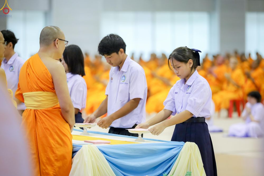 ภาพ No.339565:วันที่ 18 กรกฎาคม พ.ศ.2569 วันมหารำลึก ครั้งที่ 36 ณ ห้องแก้วสารพัดนึก 1 วัดพระธรรมกาย