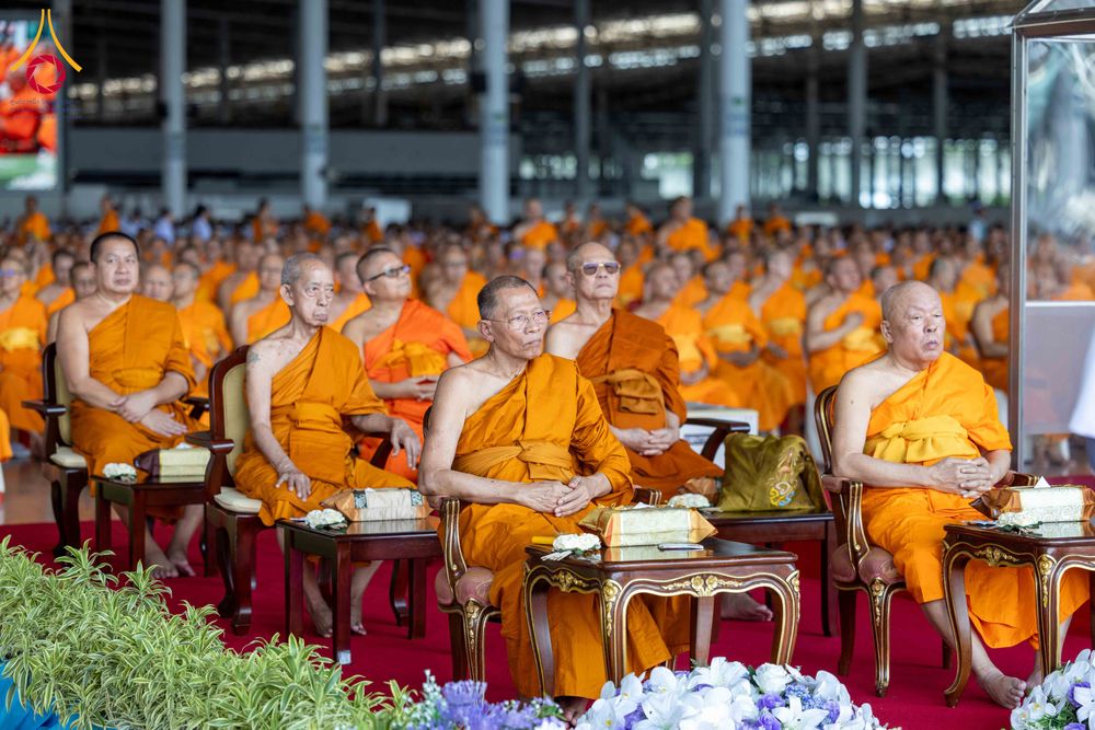 ภาพ No.316506:วันอาทิตย์ที่ 29 มีนาคม พ.ศ. 2569 พิธีทอดผ้าบังสุกุลและพิธีชำระร่าง โยมพ่อณรงค์ จินตมากุล  สิริอายุ 99 ปี 11 เดือน โยมบิดา พระครูปลัดรัตนวีรวัฒน์ (รังสฤษดิ์ อิทฺธิจินตโก) ที่ปรึกษาเจ้าคณะจังหวัดปทุมธานี เจ้าอาวาสวัดพระธรรมกาย  ณ ฌาปนสถานชั่วคราว ทางเข้า 