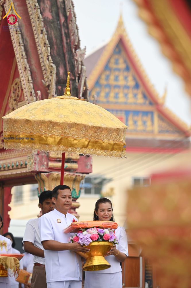 ภาพ No.298975:วันที่ 20 มกราคม พ.ศ. 2569 พิธีทอดผ้าป่าทำนุบำรุงศาสนสถาน ณ วัดใหม่นพรัตน์ ต.เนินพระปรางค์ อ.สองพี่น้อง จ.สุพรรณบุรี ในโครงการธรรมยาตรา กตัญญูบูชา มหาปูชนียาจารย์ พระมงคลเทพมุนี(สด จนฺทสโร) พระผู้ปราบมาร อนุสรณ์สถาน 7 แห่ง ปีที่ 14