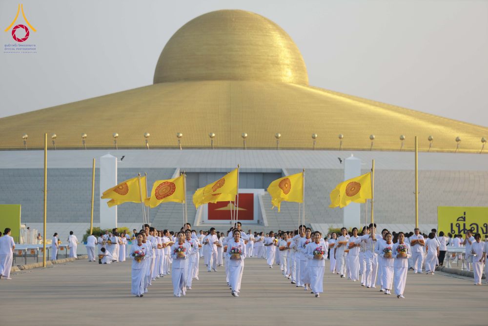 ภาพ No.320835:วันเสาร์ที่ 11 เมษายน พ.ศ.2569 พิธีเวียนประทักษิณ พิธีวันทาเจดีย์ โครงการอุปสมบทหมู่ บูชาธรรมหลวงพ่อธัมมชโย พ.ศ.2569 โครงการอุปสมบทหมู่ธรรมทายาท ระดับอุดมศึกษา รุ่น 53 (ภาคฤดูร้อน) ณ วัดพระธรรมกาย ปทุมธานี
