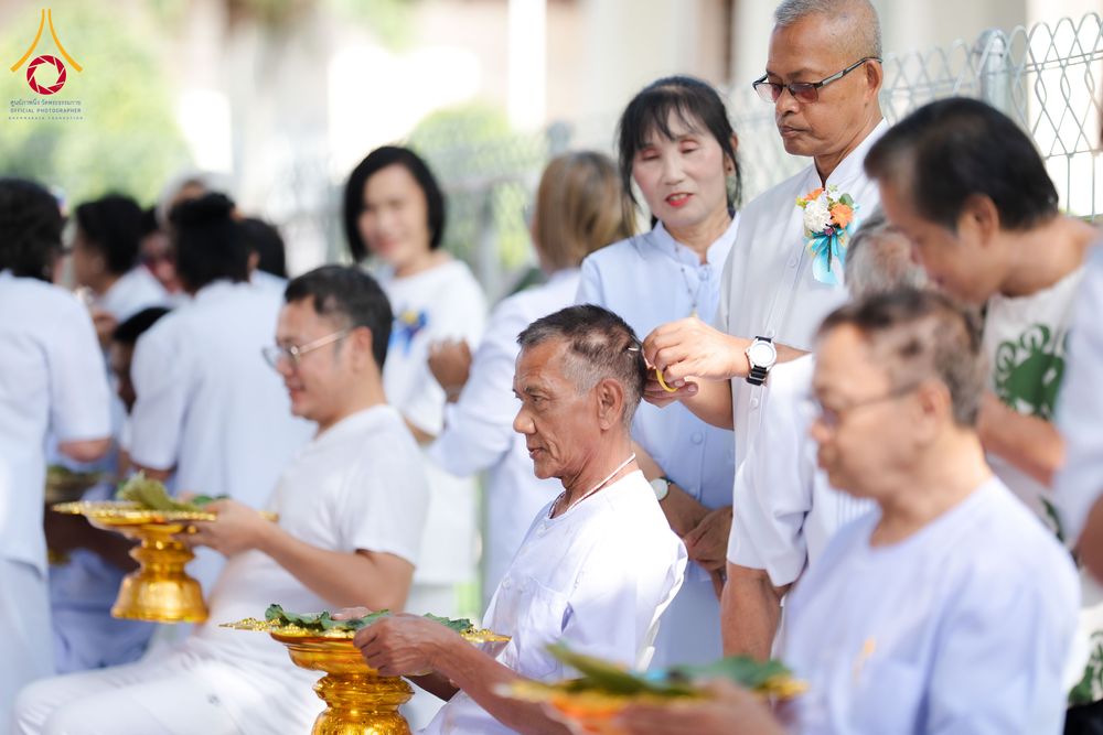 ภาพ No.341237:วันอาทิตย์ที่ 26 กรกฎาคม พ.ศ. 2569 ​โครงการอุปสมบทหมู่บูชาธรรมมหาปูชนียาจารย์ รุ่นที่ ๑ วัดกลางธนรินทร์ ต.บ้านแป้ง อ.พรหมบุรี จ.สิงห์บุรี