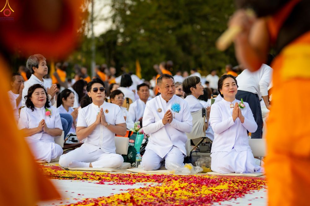 ภาพ No.289739:วันที่ 7 มกราคม พ.ศ. 2569 พิธีต้อนรับพระธรรมยาตรา ณ อนุสรณ์สถานลำดับที่ 2 สถานที่ตั้งมโนปณิธานบวชตลอดชีวิต อนุสรณ์สถานคลองบางนางแท่น อ.สามพราน จ.นครปฐม ในโครงการธรรมยาตรา กตัญญูบูชา มหาปูชนียาจารย์ พระมงคลเทพมุนี(สด จนฺทสโร) พระผู้ปราบมาร อนุสรณ์สถาน 7 แ