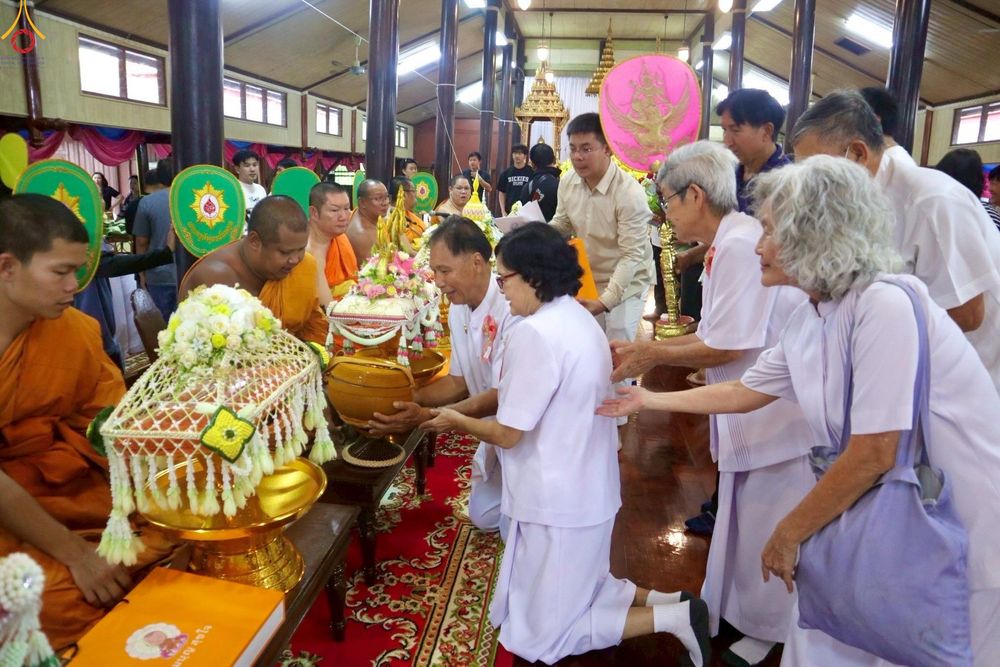 ภาพ No.283134:วันอาทิตย์ที่ 26 ตุลาคม พุทธศักราช 2568 พิธีทอดกฐินสามัคคี กตัญญูบูชาธรรมมหาปูชนียาจารย์ และโครงการกฐินทั่วไทย 30,000 วัด บูชาธรรม 81 ปีหลวงพ่อธัมมชโย  ณ วัดบางแคน้อย อ.เมือง จ.สมุทรสงคราม